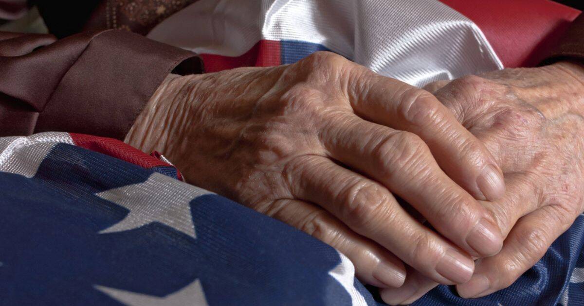 Veteran receiving home care assistance in Bay Area